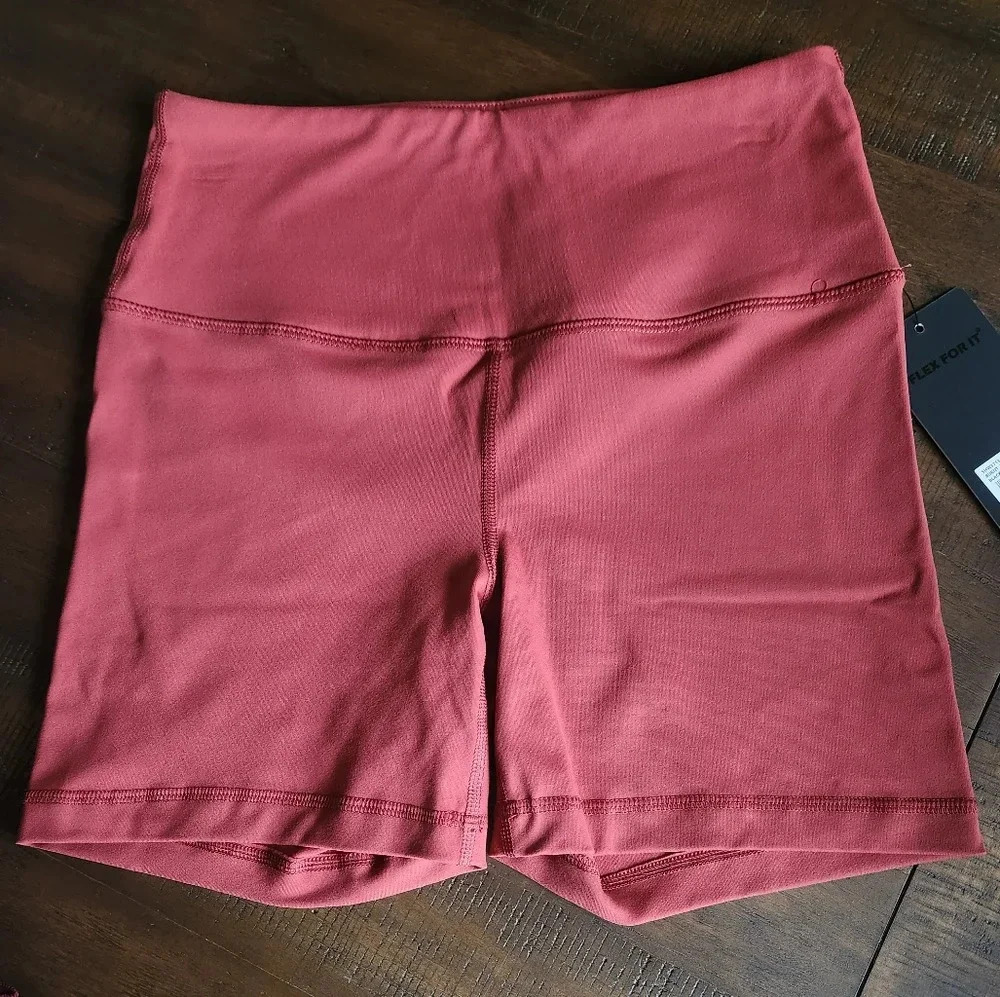 NWT 90 Degree Burnt Amber Ladies Workout Shorts Med